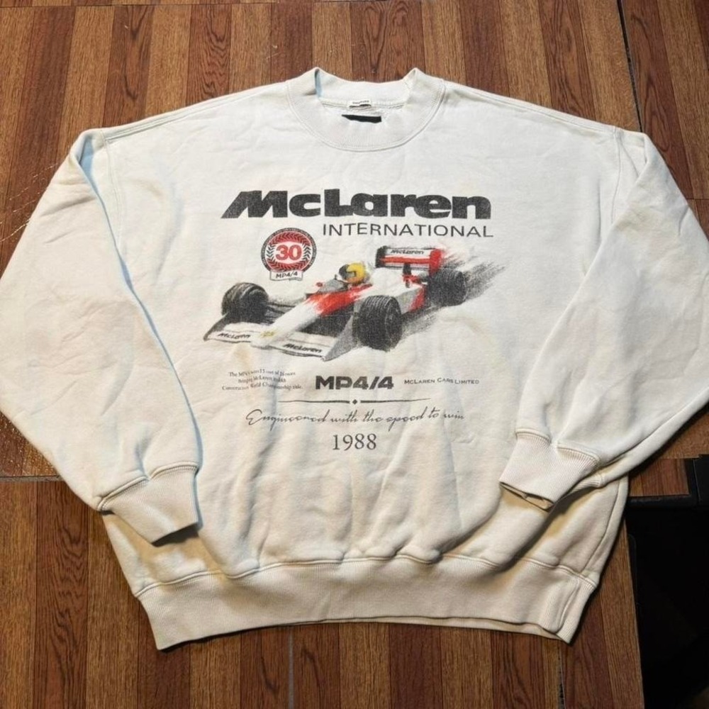 Abercrombie&Fitch Beige Cream Formula 1 McLaren Car Sweatshirt Small